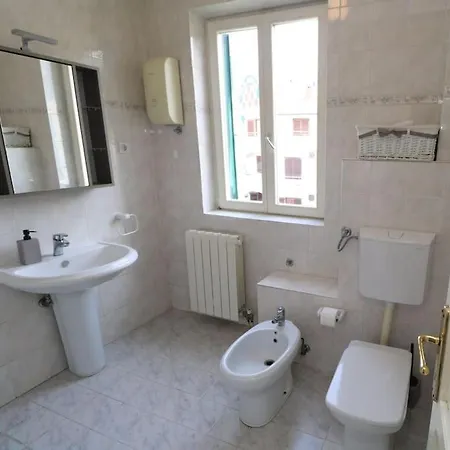 Comfort & Bright 3 Bedroom 公寓 *